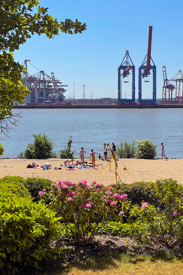 Elbstrand Hamburg Oevelgoenne