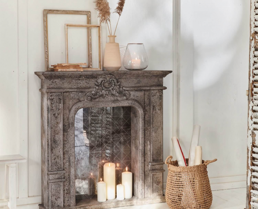 Boho Style Wohnzimmer mit Kamin und Deko