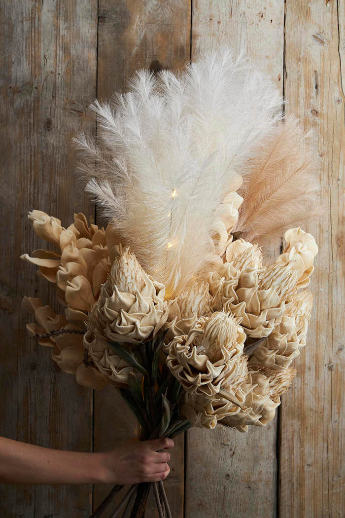 Seidenblumen-Strauss aus Kunstblumen von Cote Table