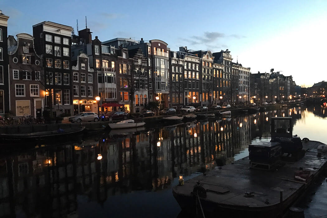 Amsterdam in der Dämmerung