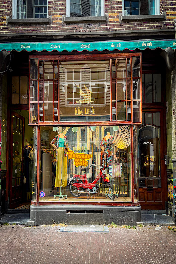 Amsterdam Shopping - King Louie Store Amsterdam aussen