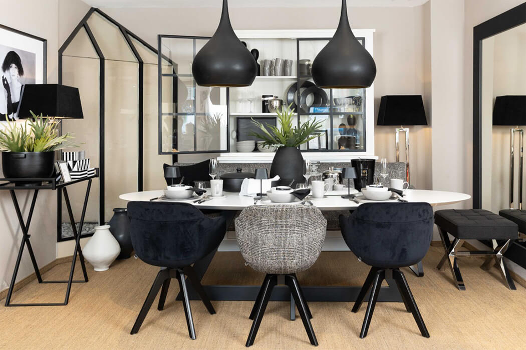 Esstisch mit Schwarz bei Lohmeier Interiors