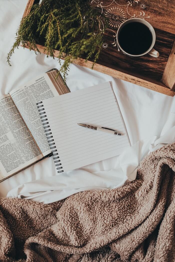 Journal für Moodboard in einem Journal sammeln